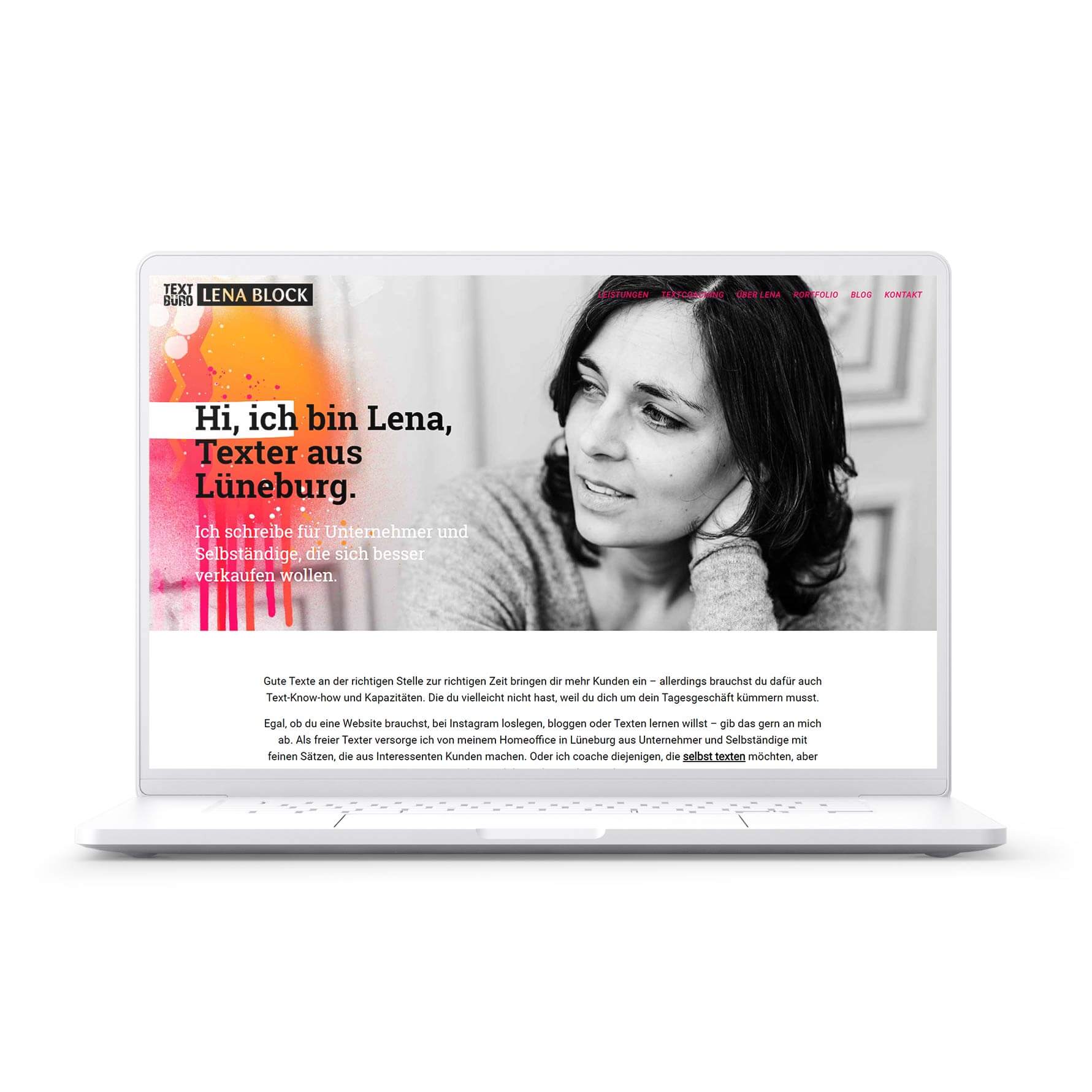 Aufgeklappter Laptop mit dem neuen Webdesign von Texterin Lena Block